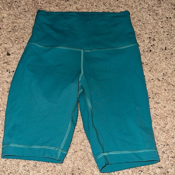 lululemon 6 in. wunder train short - Picture 1 of 3